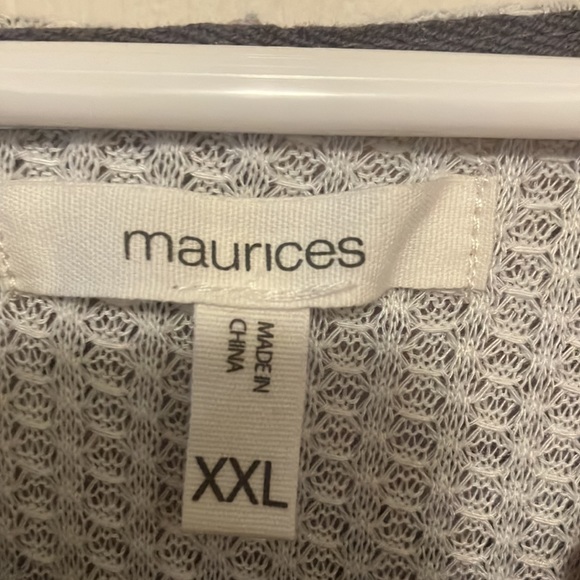 Adorable Flower Covered Sweater by Maurices! - Picture 3 of 5